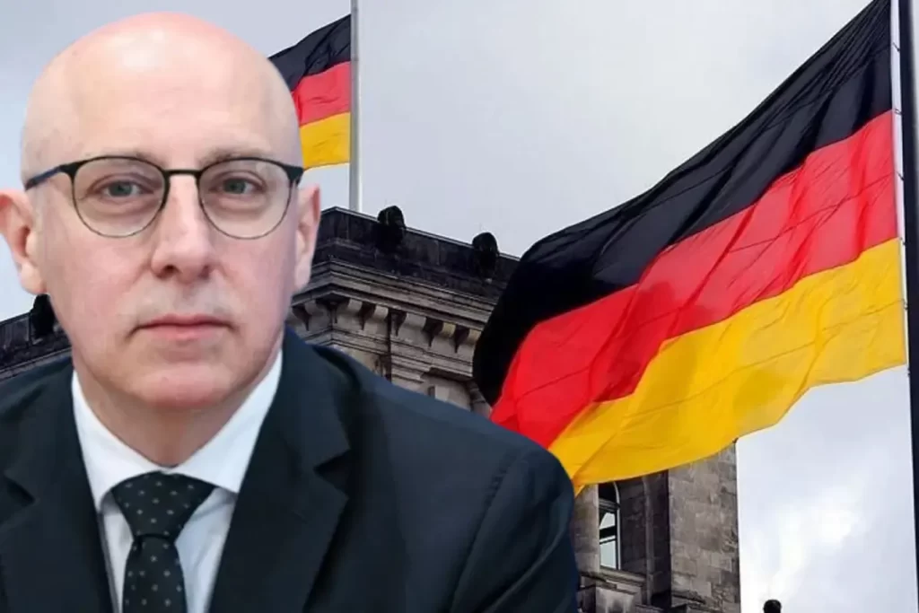 Almanya’nın iç istihbaratına Türk kökenli yeni başkan atandı