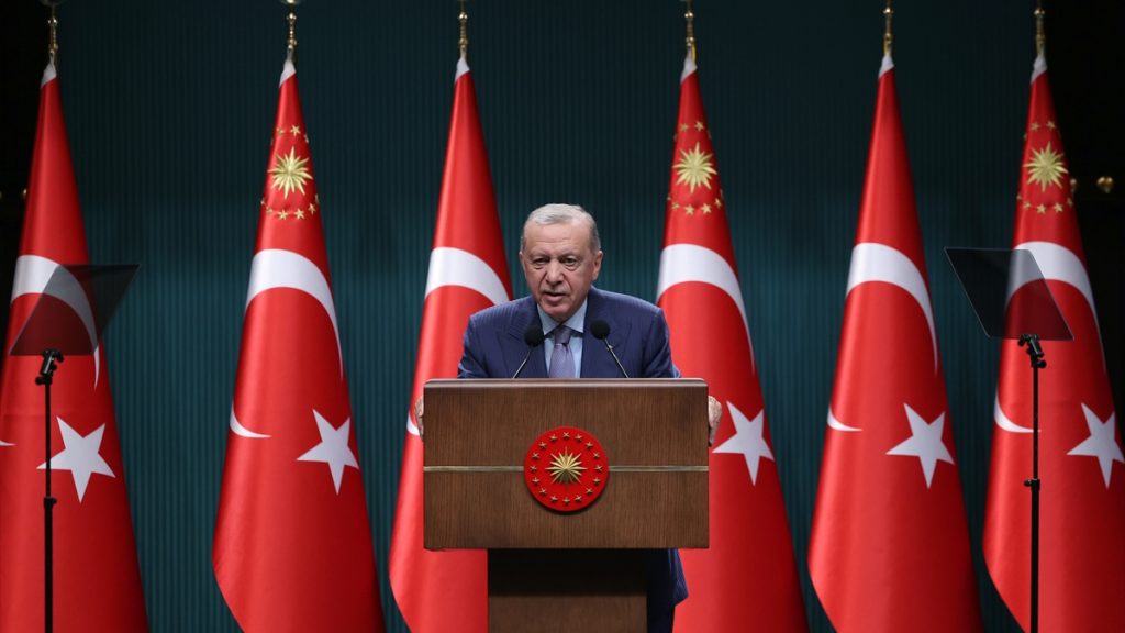 Erdoğan’dan gençlere müjde: Yüksek kredi ve yurt kapasitesi