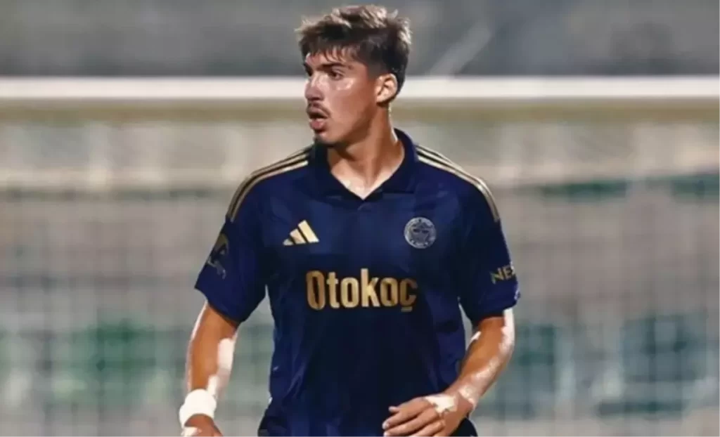 Fenerbahçe’nin genç stoperi Yusuf Akçiçek, Al-Hilal’e transfer oldu