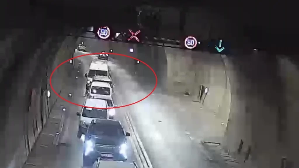 Ferhat Tüneli’nde zincirleme trafik kazası: 2 yaralı