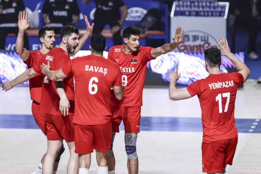 Filenin Efeleri Japonya’yı Set Vermeden Yendi