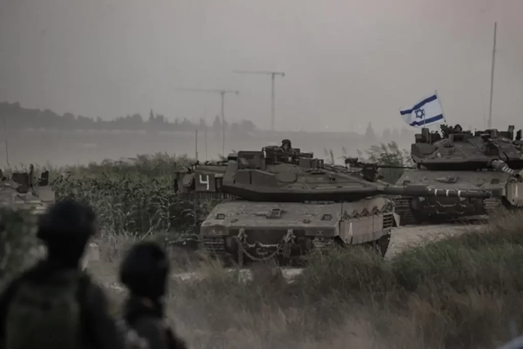 İsrail Faklı Bölgeleri Hedef Alarak Gazze’ye Saldırdı