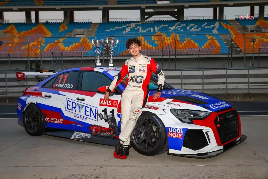 Koray Kamiloğlu Avrupa ve Türkiye podyumlarında yer aldı