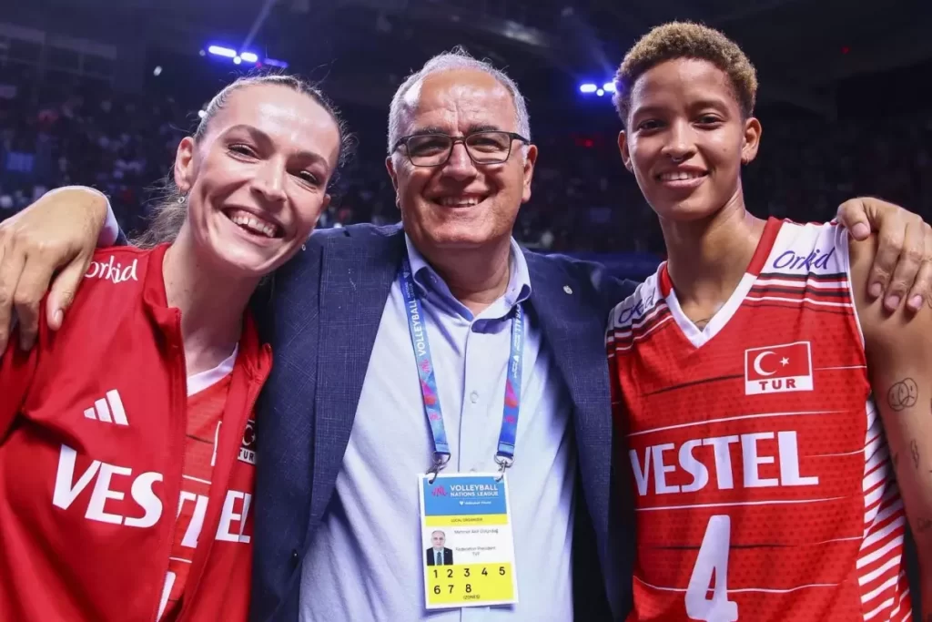 Milli Kadın Voleybol Takımı Dünya İkincisi Oldu