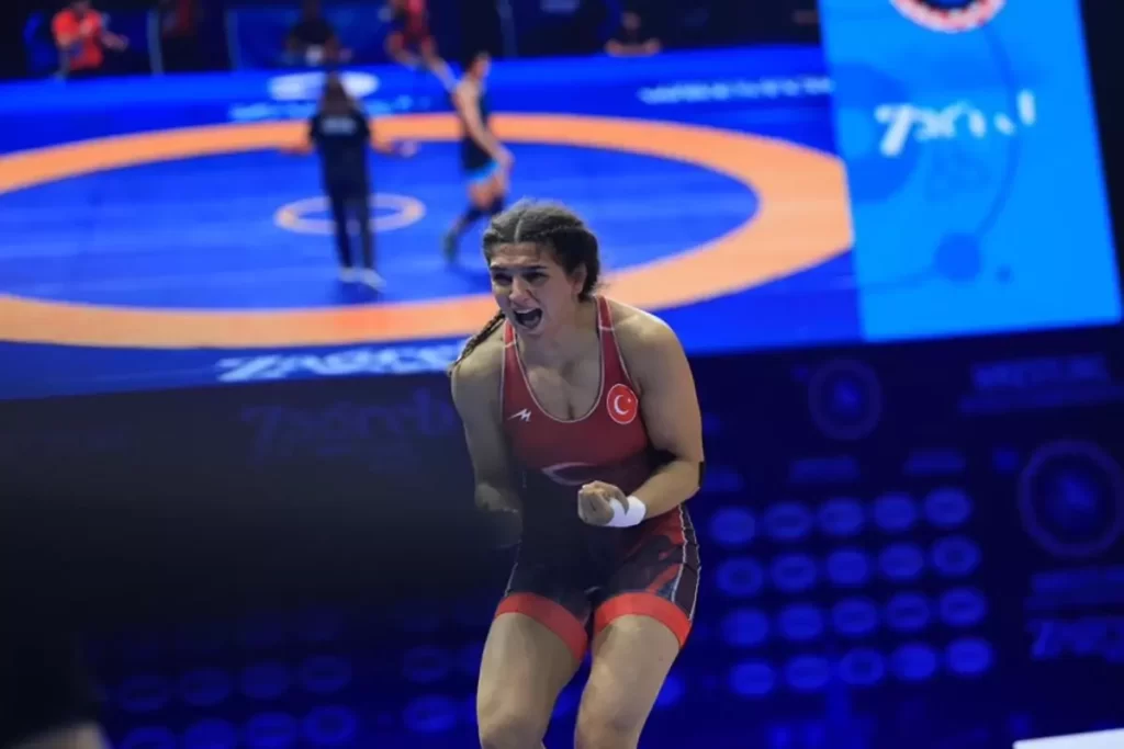 Nesrin Baş, 2025 Dünya Güreş Şampiyonası’nda finale yükseldi