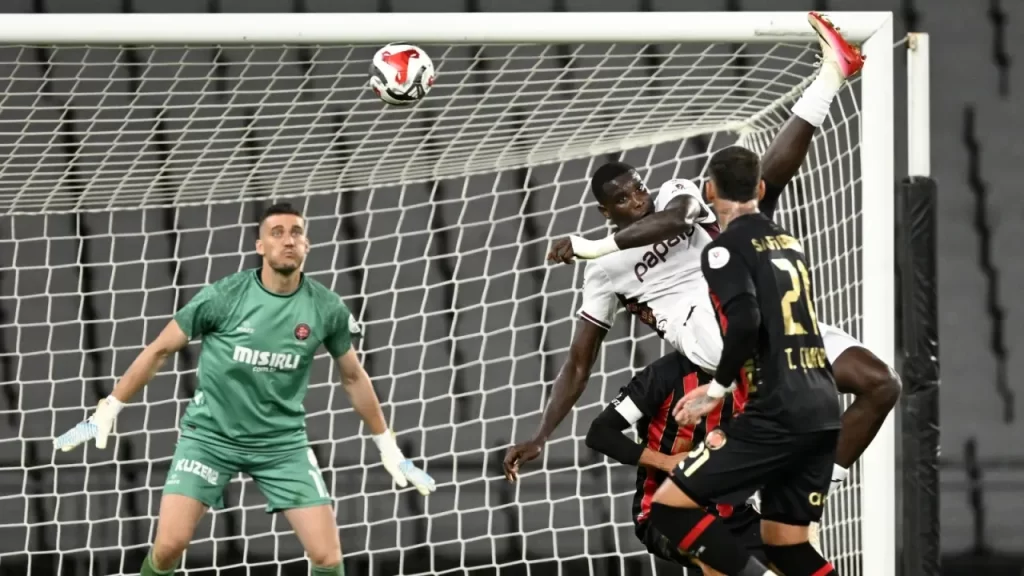 Onuachu’nun Muazzam Golü Sosyal Medyada Viral Oldu