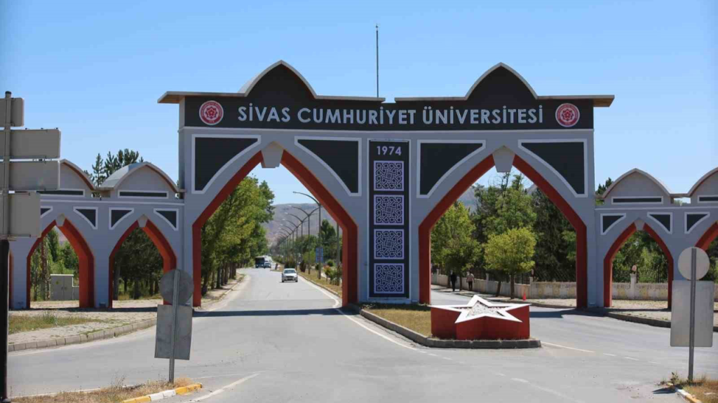 Sivas Cumhuriyet Üniversitesi’nden Öğrencilere Ücretsiz Yemek Bursu Desteği