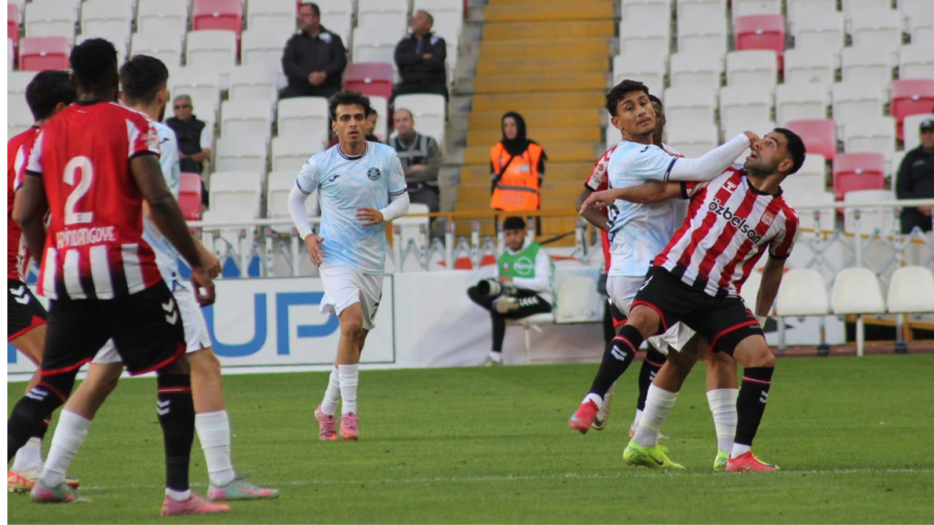 Sivasspor Adana Demirspor’u Farklı Yendi