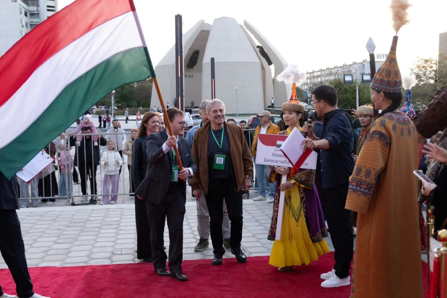 Yurt dışından geniş katılımlı etkinlik