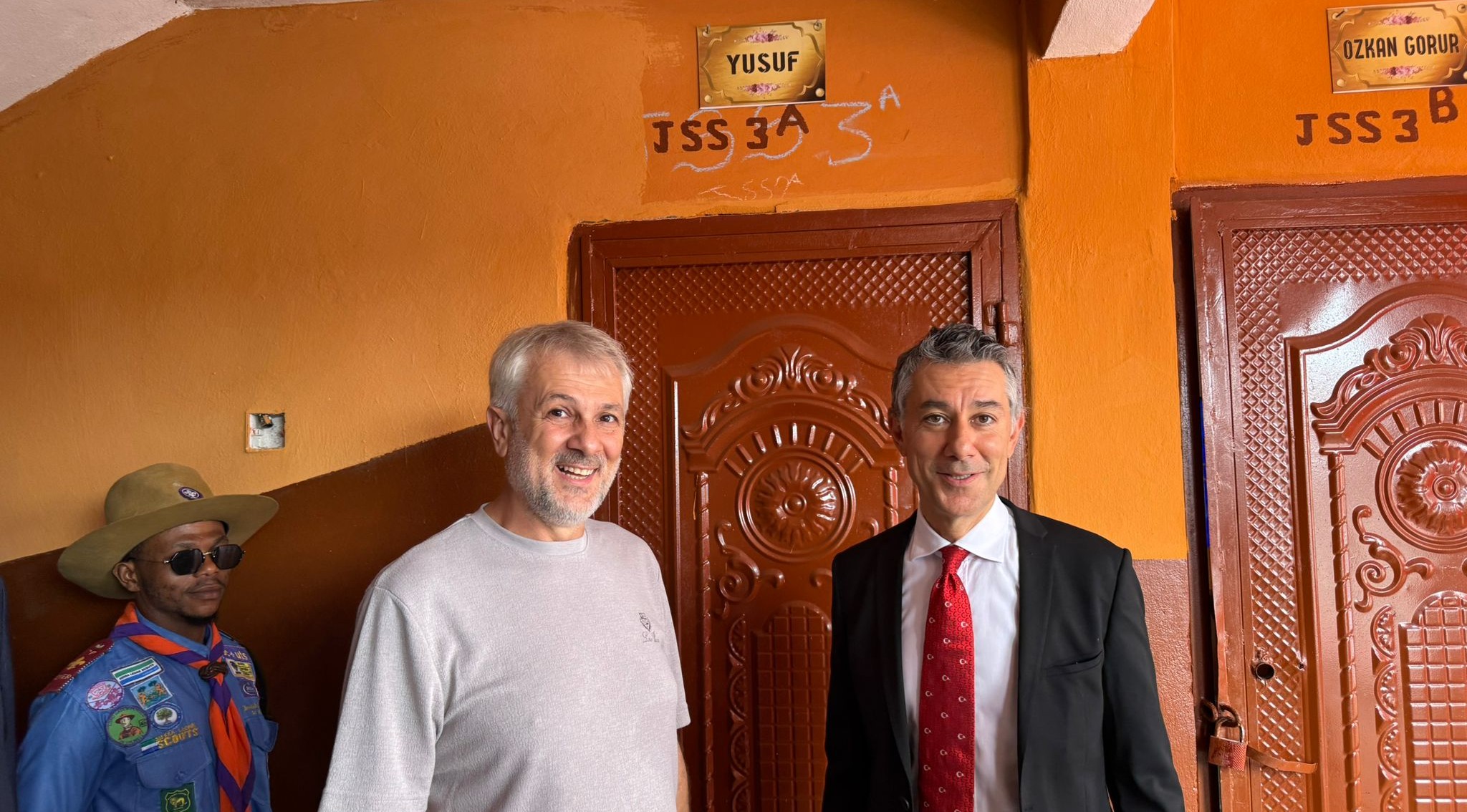 Yardımsever İş Adamı Yıldırım, Sierra Leone’de Eğitime Destek Oldu