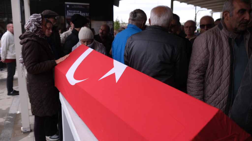 Yavuz Bülent Bakiler Son Yolculuğuna Uğurlandı