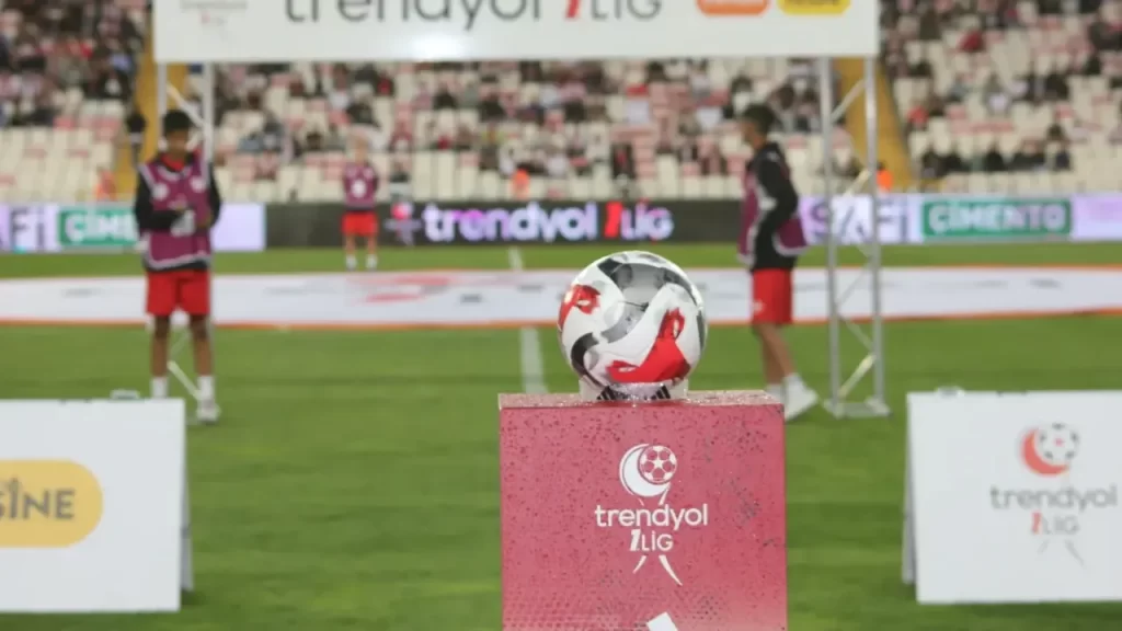 1. Lig’de Pazar Günü Kritik Maçlar Gündemde