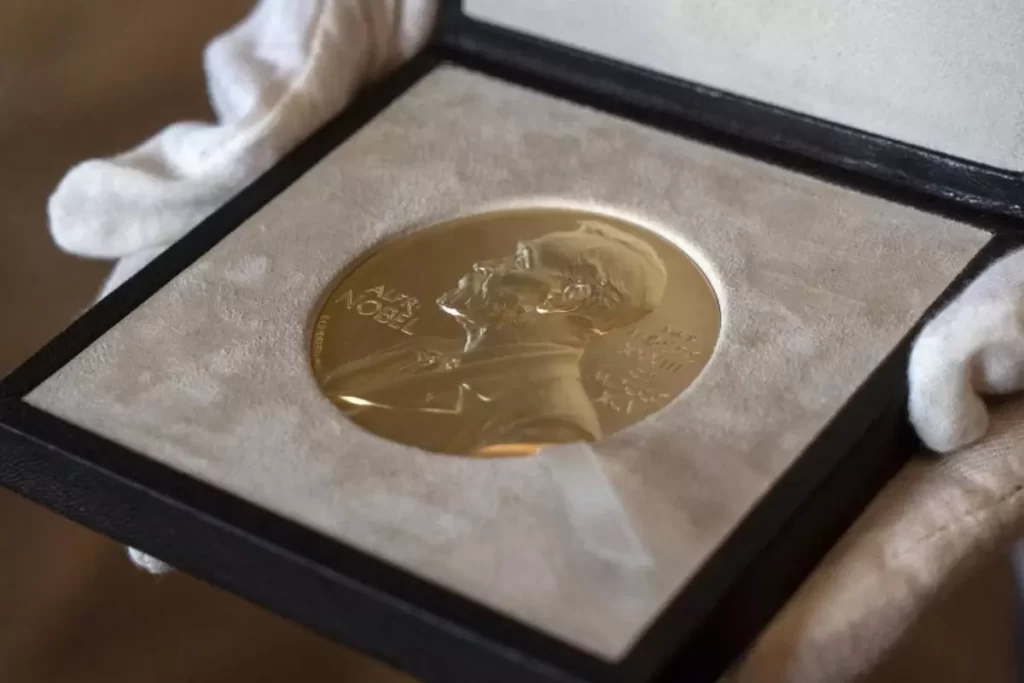 2024 Nobel Fizik Ödülü, kuantum araştırmaları yapan bilimcilere gitti