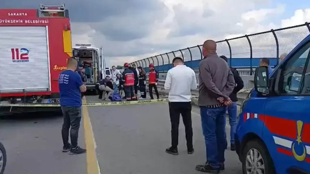 Akyazı’da Trafik Kazası: 2 Şehit, 3 Yaralı