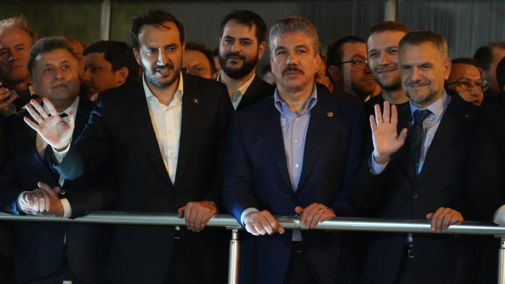 Bayrampaşa’da Akın dönemi başladı: Hizmet seferberliği yolda