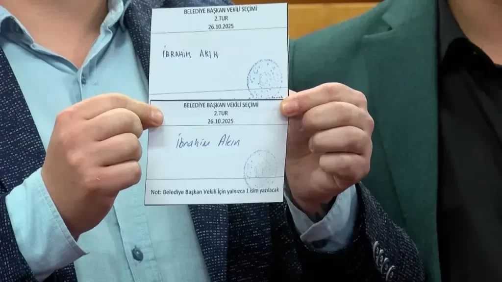 Bayrampaşa’da Başkan Mutlu’nun tutuklanması ve meclis yeni başkanını seçti