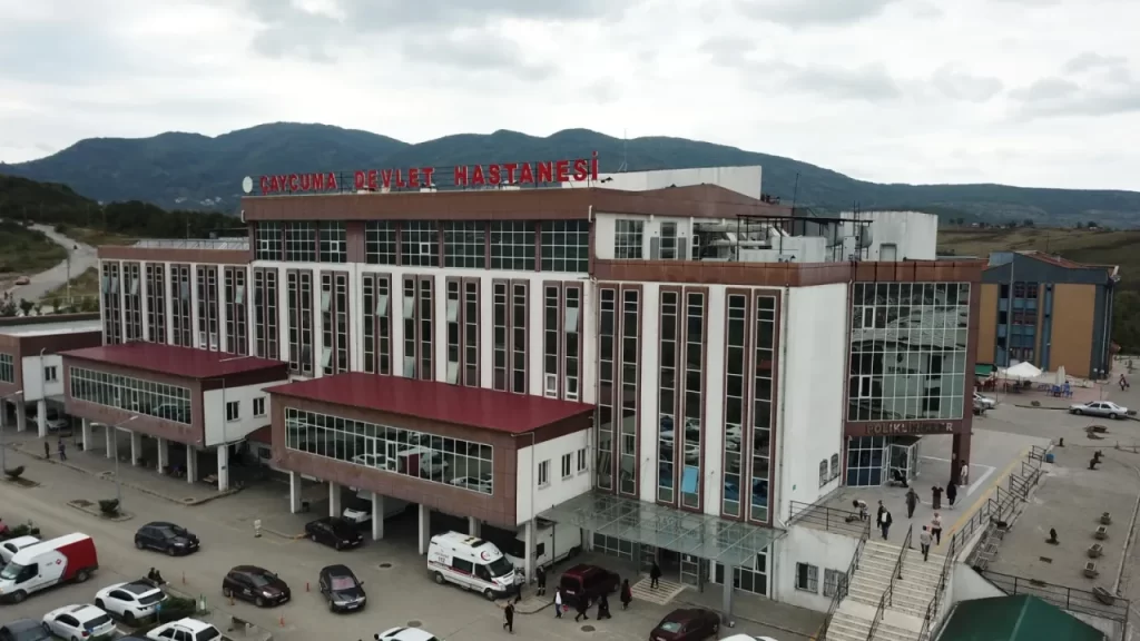 Çaycuma’da doğum sonrası acil vaka: Polise haber verildi