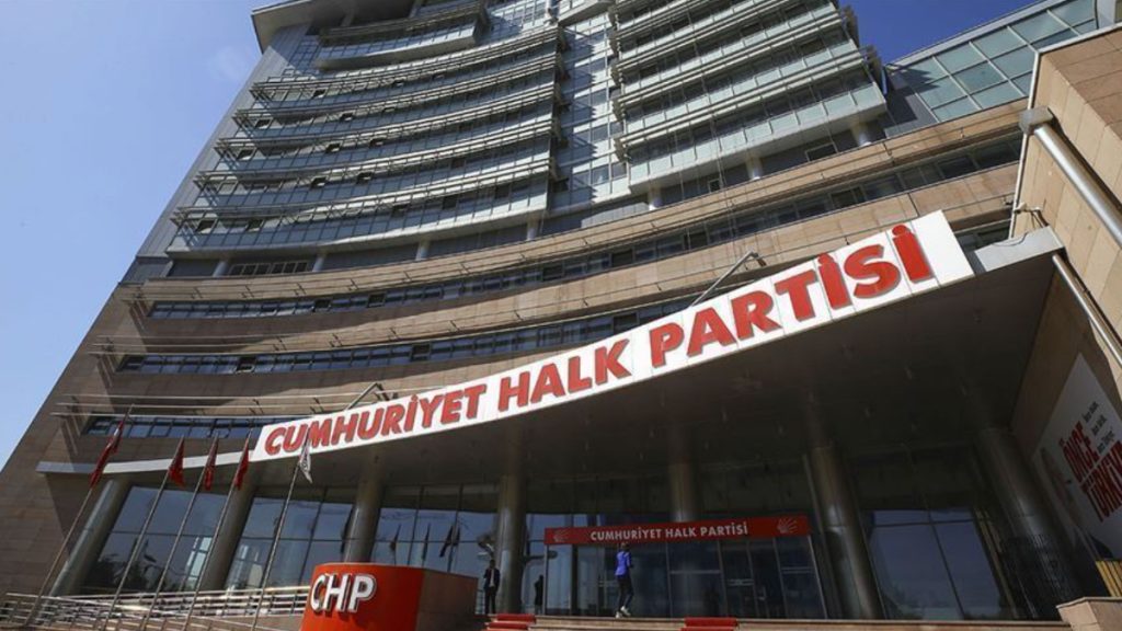 CHP’nin 39. Olağan Kurultayı 28-30 Kasım 2025 tarihleri arasında gerçekleştirilecek