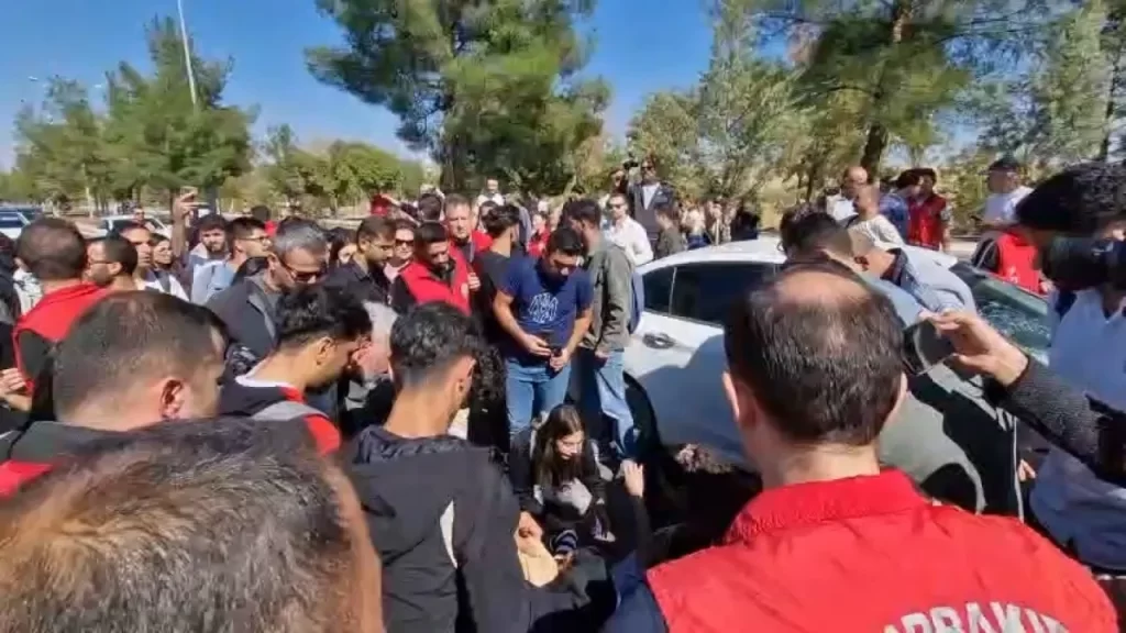 Dicle Üniversitesi’nde Yürüyüş Sırasında Kaza: Bir Öğrenci Hafif Yaralandı