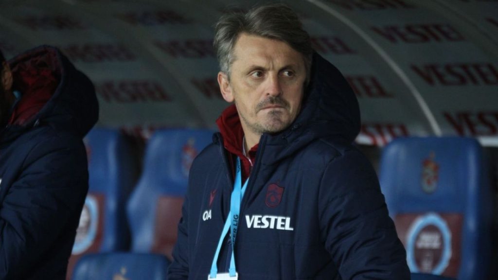 Eyüpspor, Orhan Ak ile 3 yıllık anlaşma yaptı