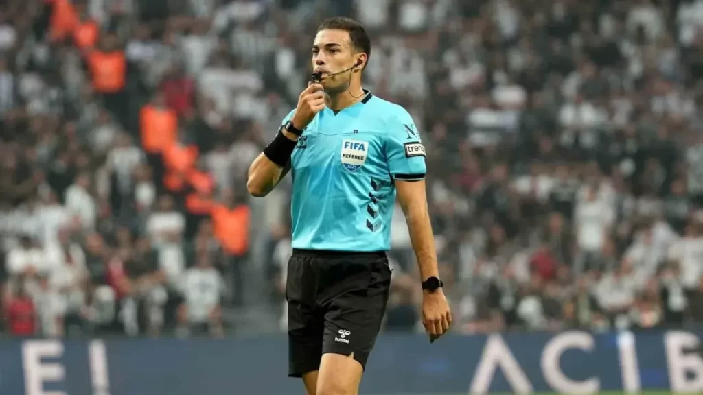 FIFA kokartlı hakem Oğuzhan Çakır UEFA Gençlik Ligi’nde görev yapacak