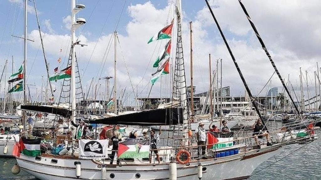 Filonun öncü gemisi Mikeno Gazze kara sularına girdi