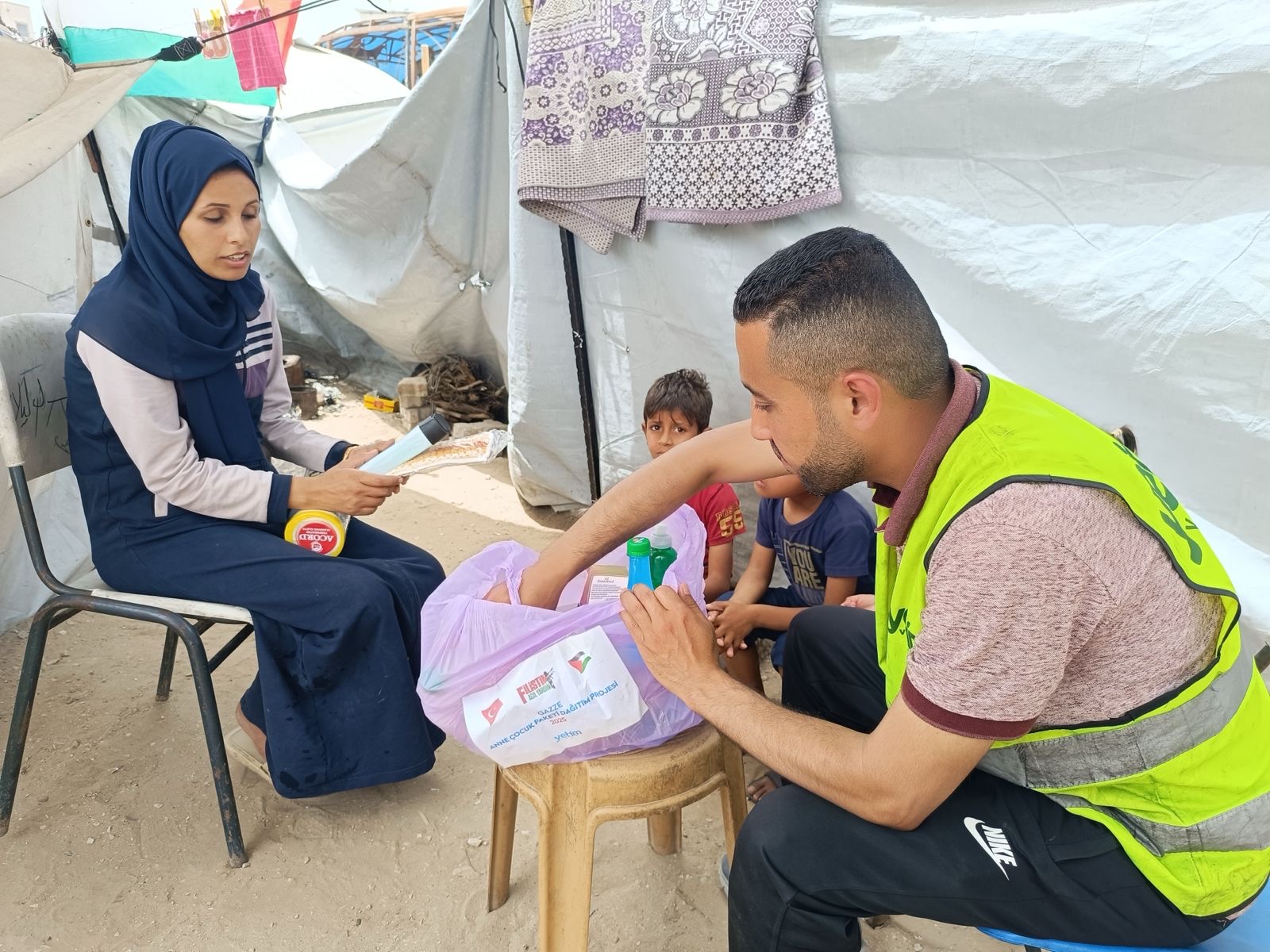 Gazze'de Yetim Vakfı'nın insani yardım faaliyetleri sürüyor