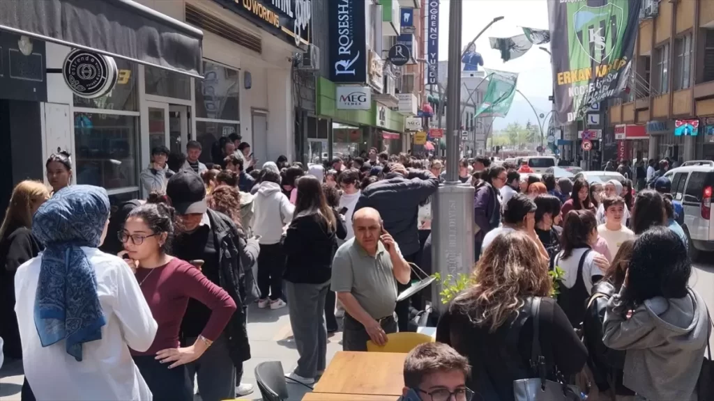 Gölbaşı Belediye Başkanı Ramazan Şimşek in yaz tatili açıklaması