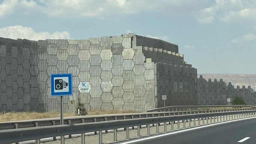 İmaret Üst Geçidi Projesi Yıllardır Tamamlanmıyor