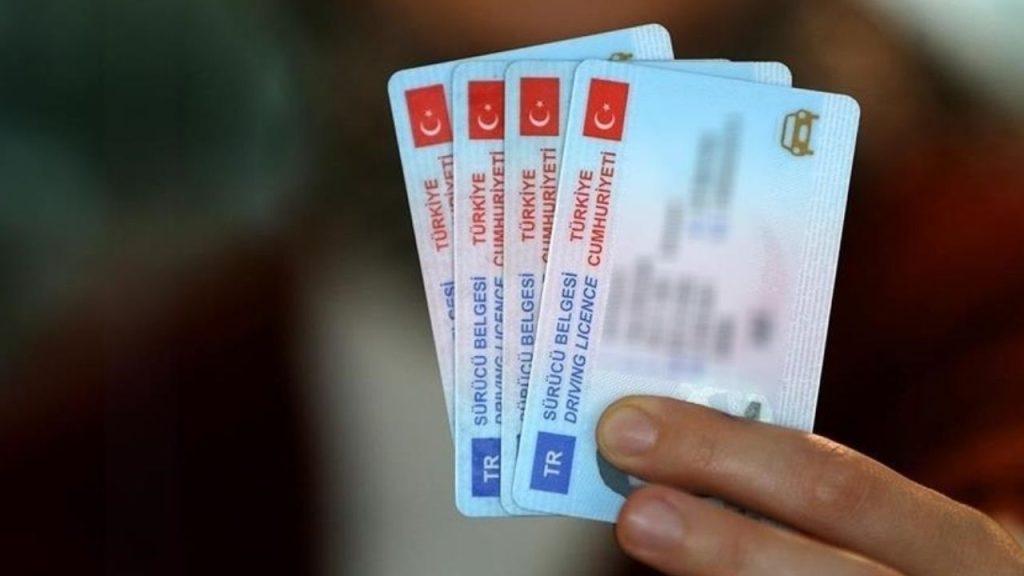 İşte eski ehliyetleri yenilemenin yeni maliyetleri ve başvuru yolu