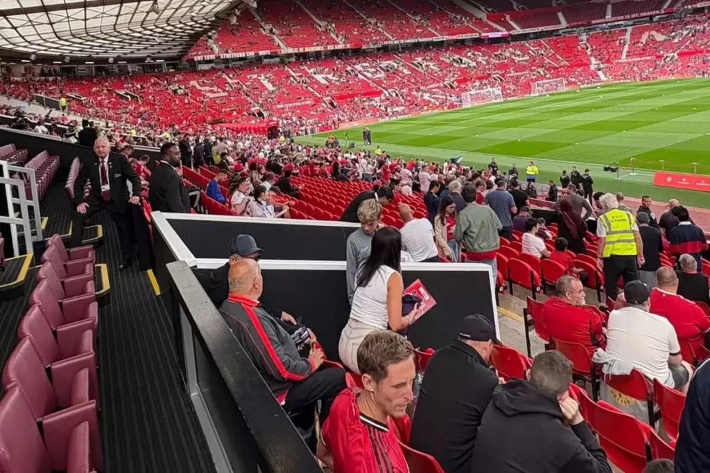 Manchester United’ın Altyapısında Skandal Temizlik ve Malzeme Sorunu