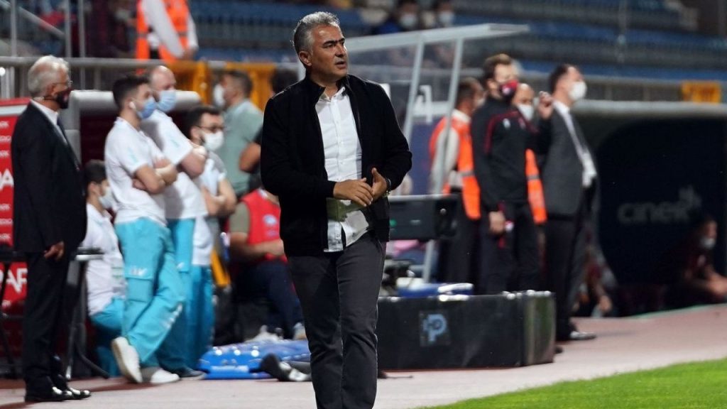 Mehmet Altıparmak’ın Teknik Direktörlük Kariyeri ve Başarıları