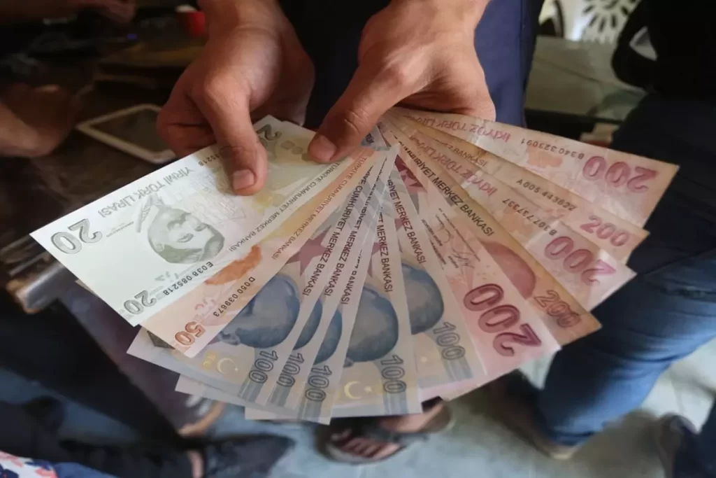 Sendikal Örgütlenme ve Asgari Ücret Pazarlıkları Yaklaşırken