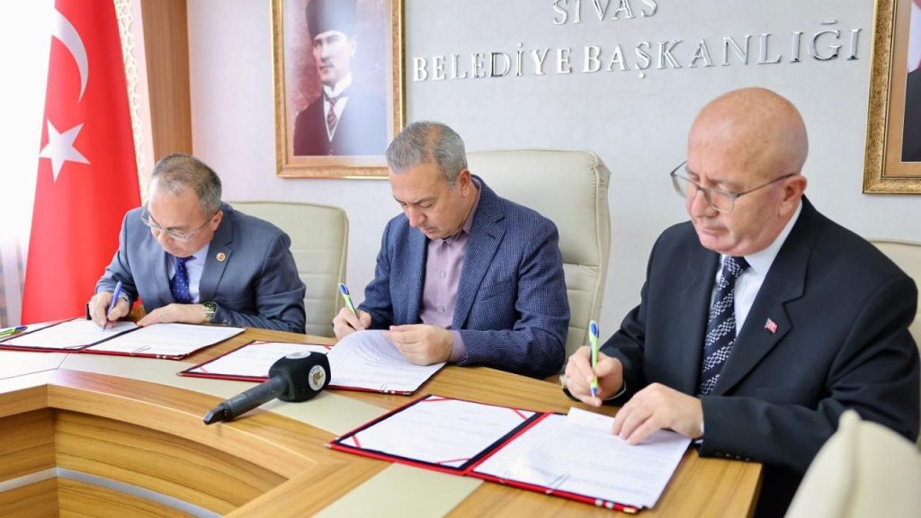 Sivas Belediyesi ve İl Müdürlükleri Ortak Kullanım Anlaşması İmzaladı