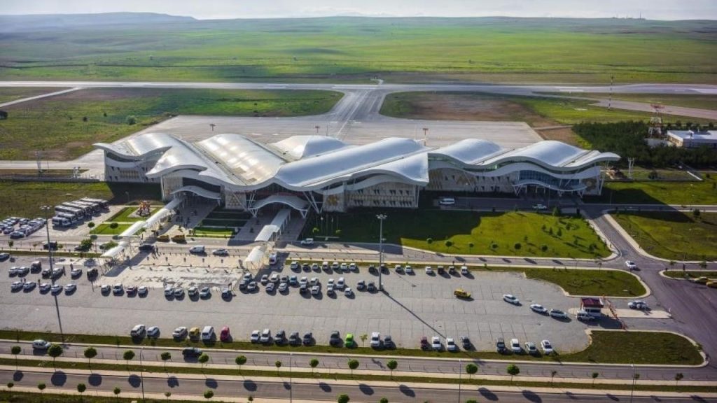 Sivas Nuri Demirağ Havalimanı’ndan Yüzde 23 Artışla 394 Bin Yolcu Taşındı
