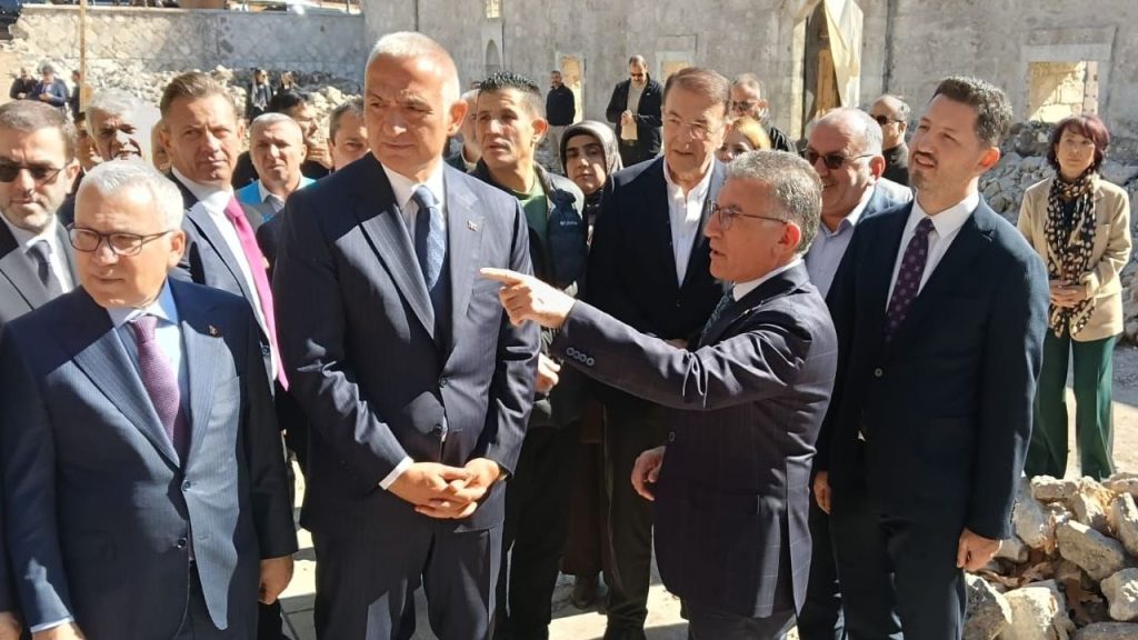 Sivas Ulu Camii restorasyon çalışmaları yerinde inceleme