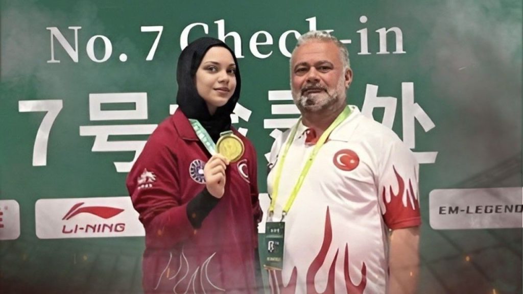 Sivaslı sporcu Afra Kılınç, Dünya Şampiyonu oldu