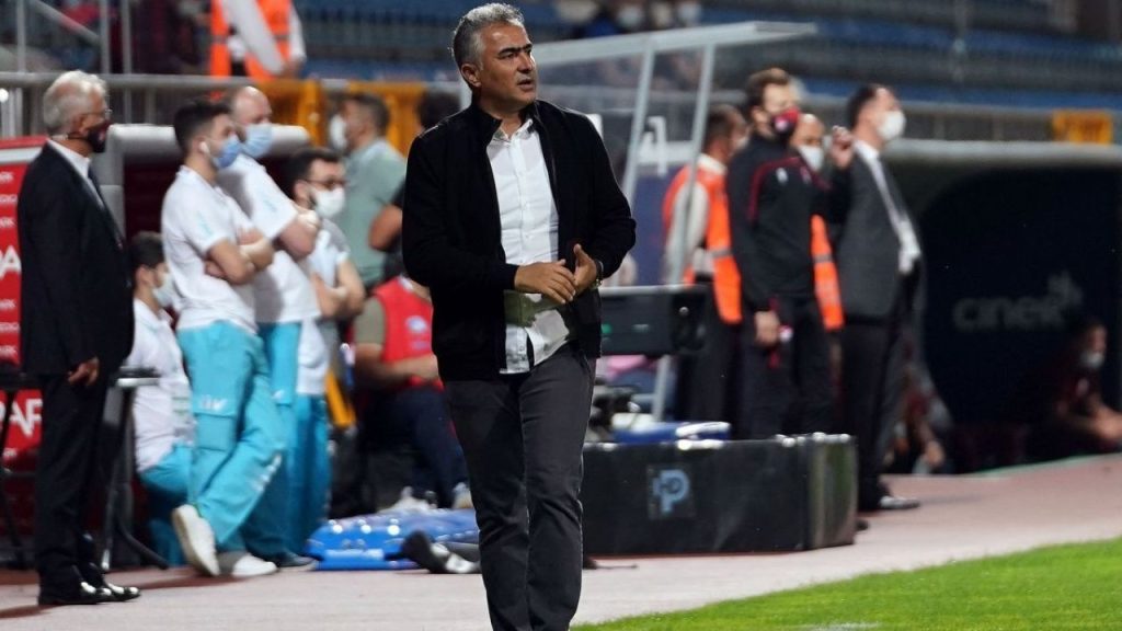 Sivasspor, deneyimli teknik direktör Mehmet Altıparmak’ı kadrosuna kattı