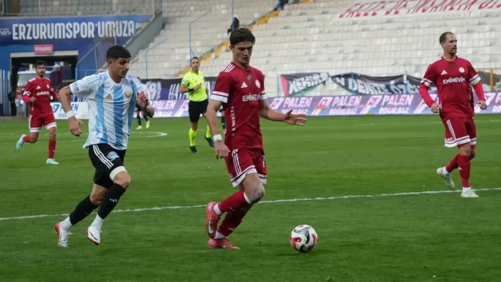 Sivasspor Ümraniyespor Maçı Öncesi Teknik Değişiklik ve Kadro Durumu