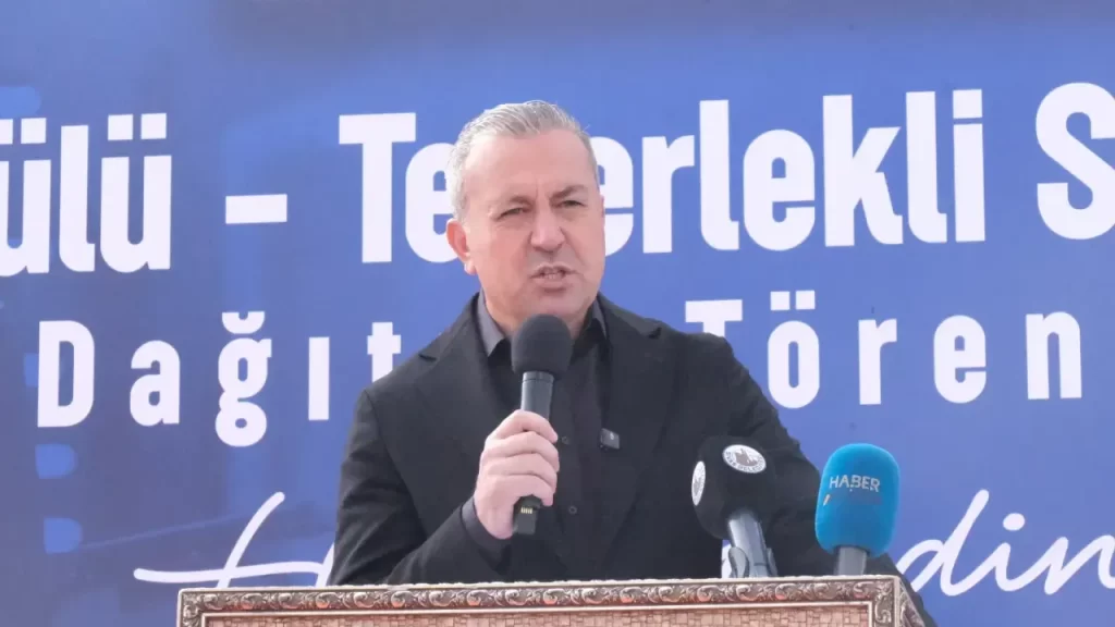 Sivas’ta Engelli Araç ve Beyaz Baston Dağıtım Töreni Düzenlendi