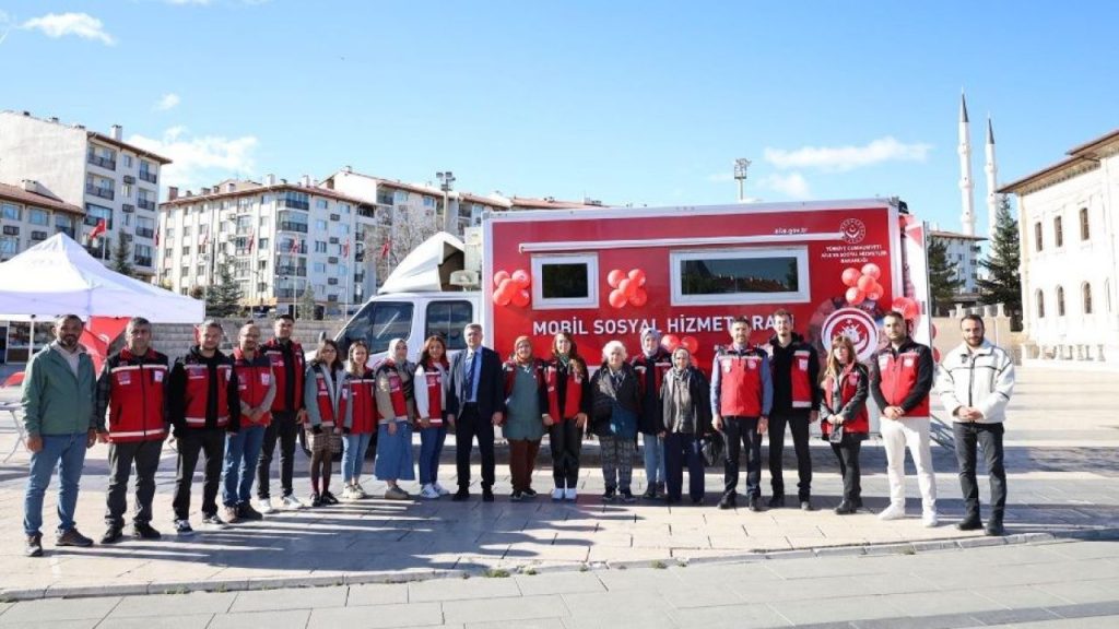 Sivas’ta Mobil Sosyal Hizmetler Projesi İlçe ve Köyleri Kapsıyor