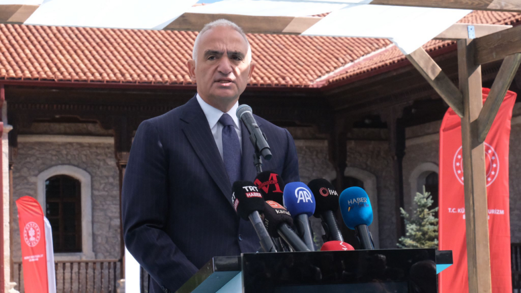 Sivas’ta Numan Efendi Halk Kütüphanesi ve Çocuk Kütüphanesi Açılışı