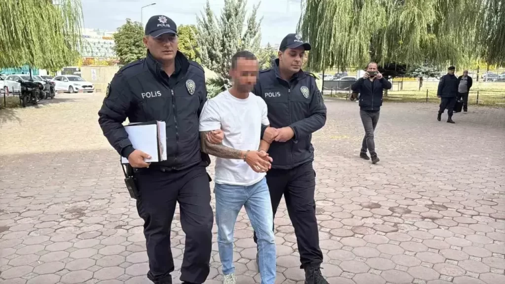 Sivas’ta şehit babasına hakaret eden otobüs şoförü serbest bırakıldı