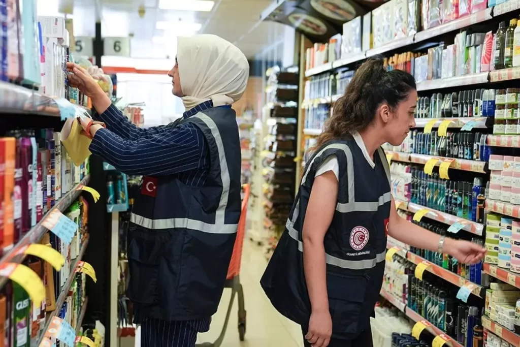 Ticaret Bakanlığı’ndan Fiyat Etiketi ve Dijital Güncellemeler
