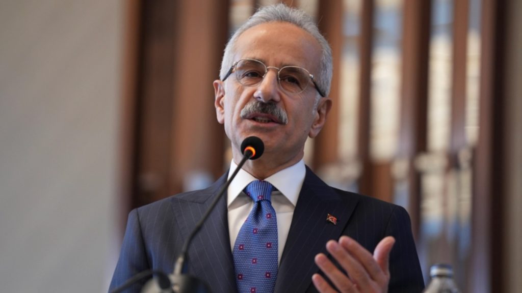 Ulaştırma Bakanı, Kırşehir’de Üç Yatırımın Açılışını Yaptı