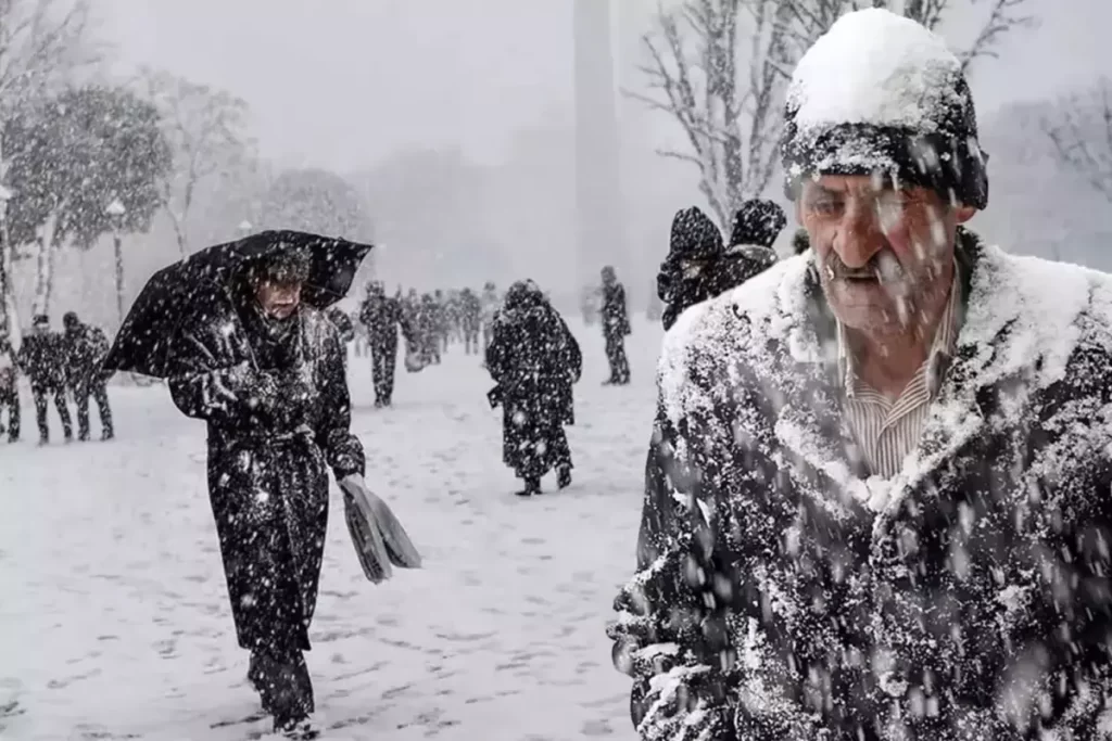 Yazın sona erip kış erken geliyor, karlar birçok kentte etkili