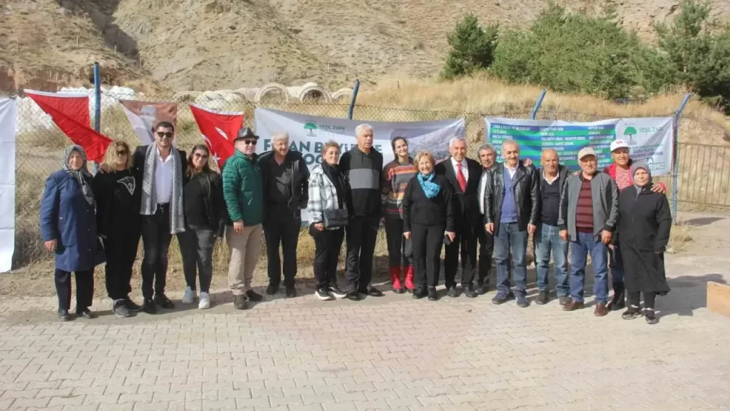 Zara’da Öğrenciler Fidan Dikimi ve Türk Halk Müziği Etkinliğiyle Buluştu