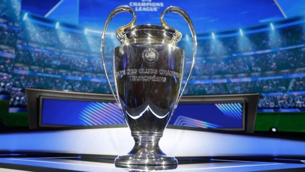 Ajax-Galatasaray Şampiyonlar Ligi Maçı Türkiye Saati ve Yayın Hakkı