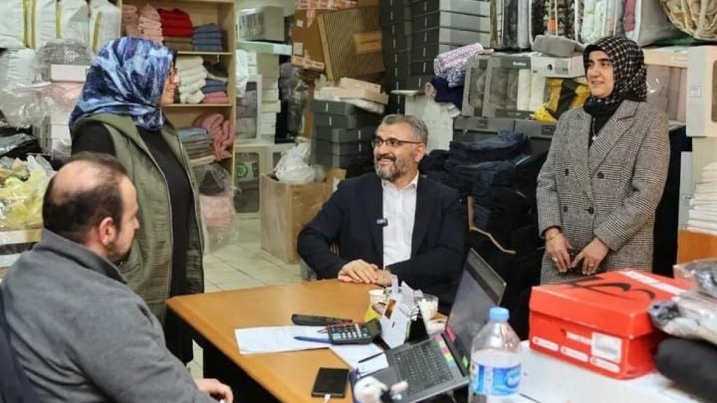 AK Parti Sivas İl Başkanı Tanrıverdi’den Esnaf ve Vatandaş Buluşması