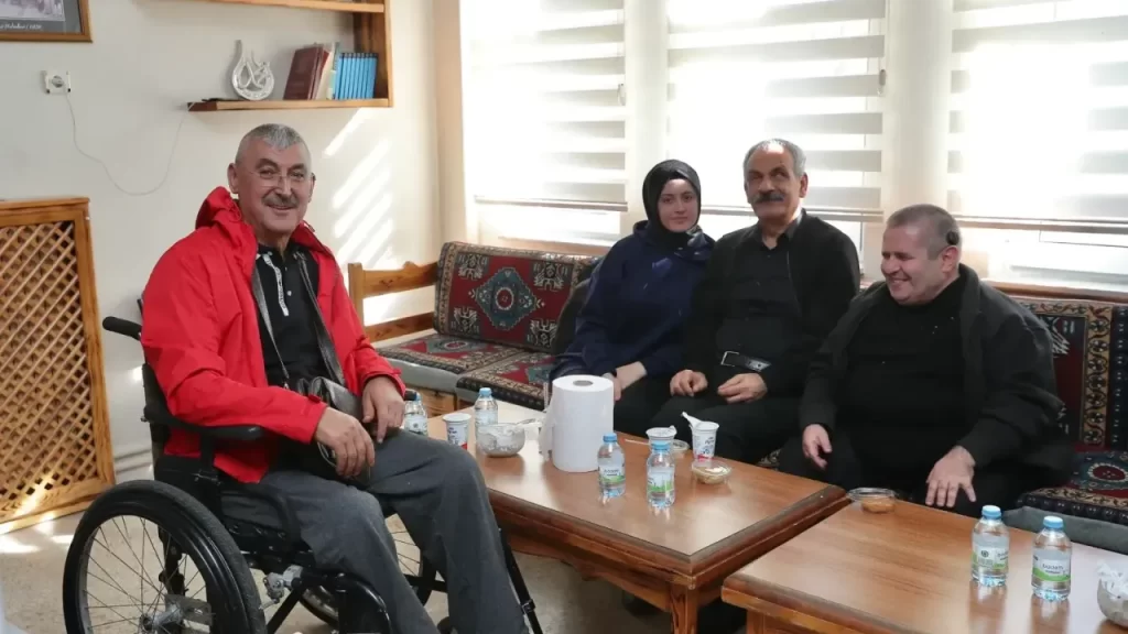 Belediye ve Halk Eğitim’den Engelliler Merkezinde Kurs Desteği